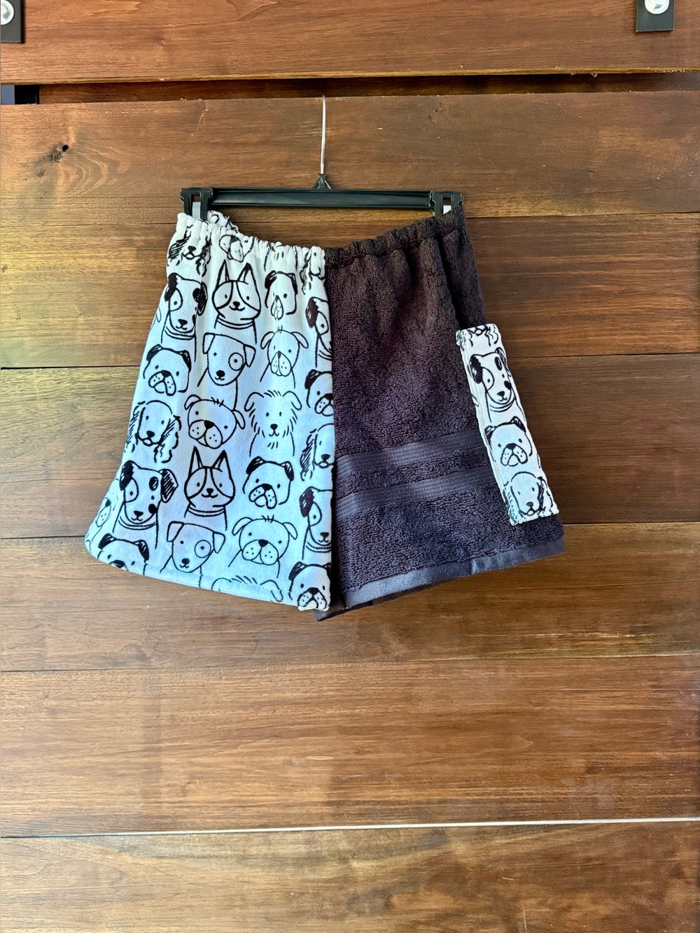 Towel shorts black and white dogs